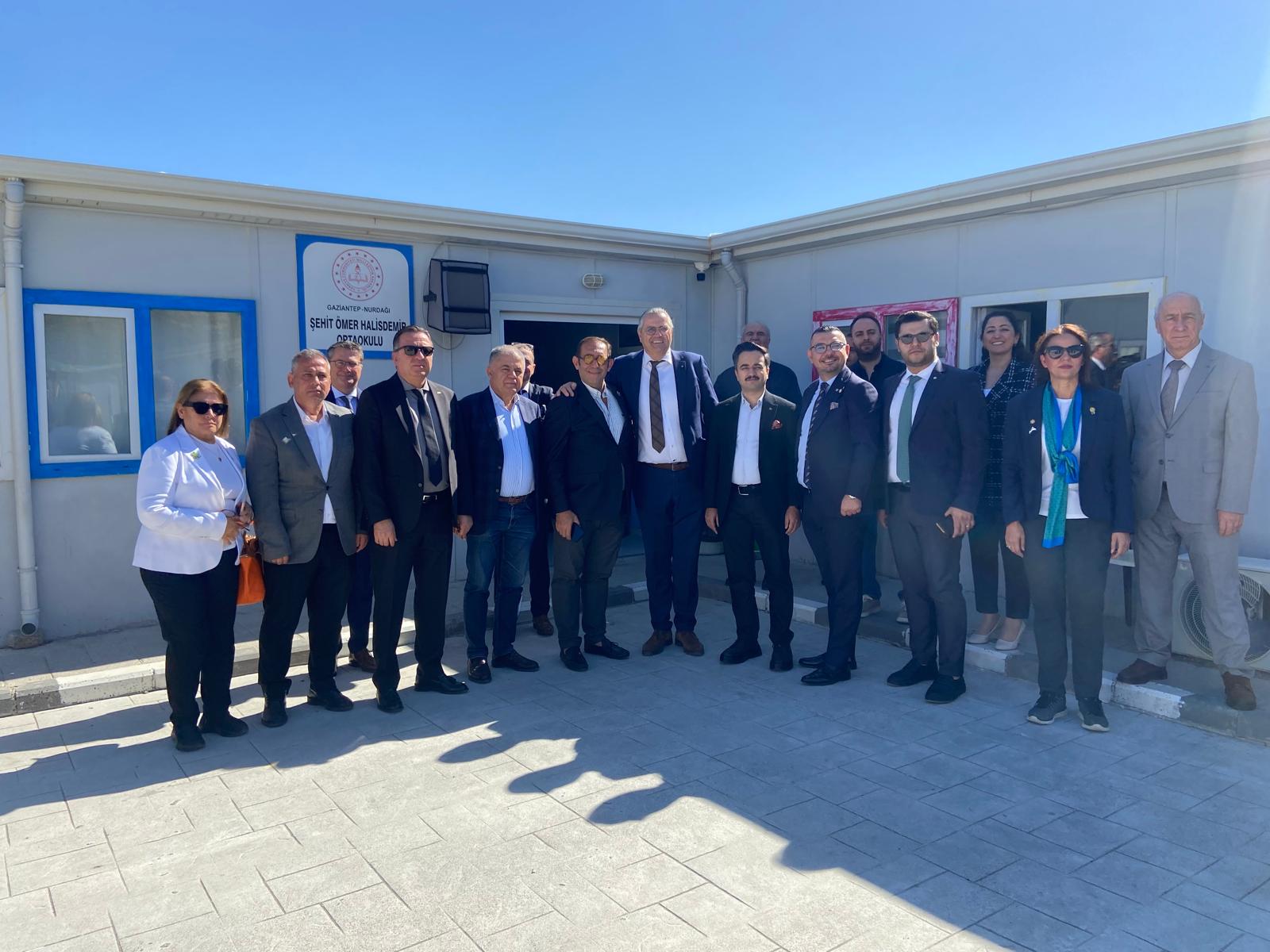 Gaziantep Tüccarlar Kulübü Başkanı Yavuz Zorkirişçi, Rotary Kulübü tarafından Nurdağı Belediyesi’nde düzenlenen “We Heal Together” projesinin açılış törenine davetli olarak katıldı.